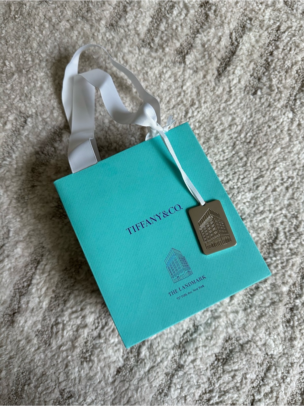 Tiffany & Co. Landmark New York Blue Gift Bag with exclusive charm